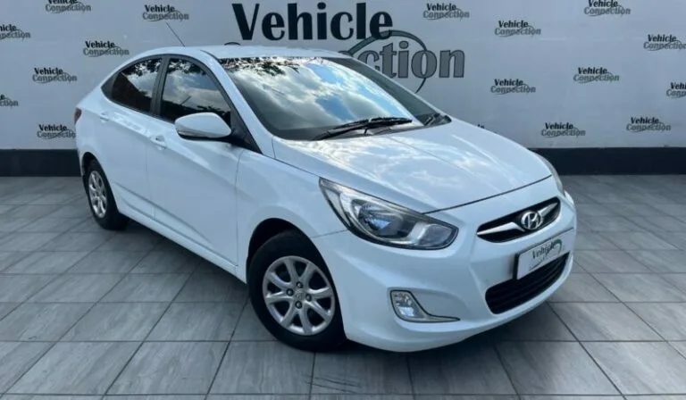2013 Hyundai Accent Sedan 1.6 Fluid