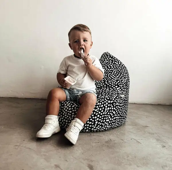 Beanbag | White on Black Spot